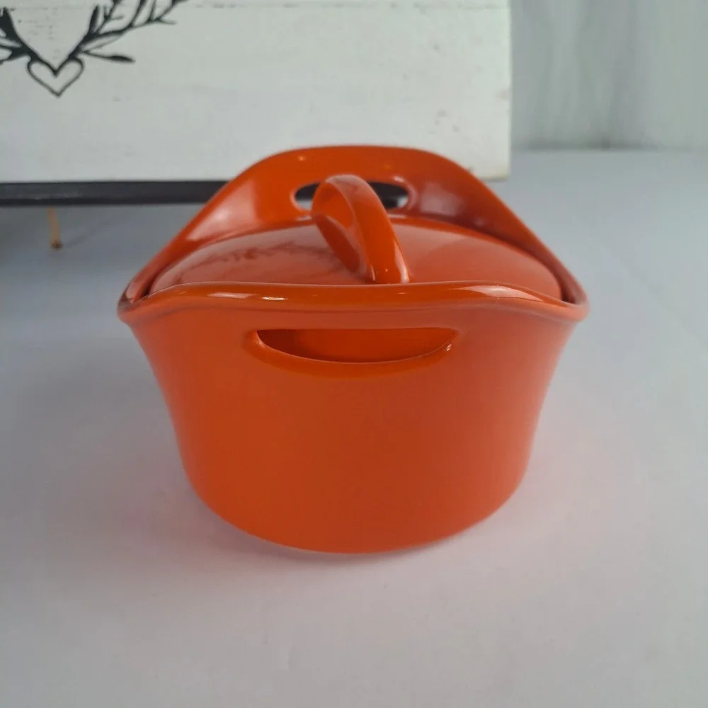 Rachael Ray Orange Stoneware 18 oz Ramekin Round Lidded Mini Cocotte G014